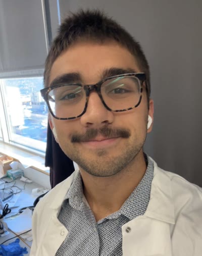 Elijah Vangura